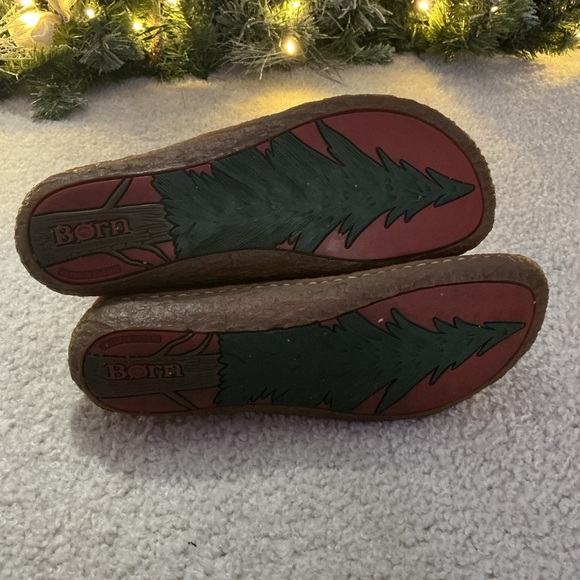 Born Red Suede Winter Boots - Picture 4 of 8